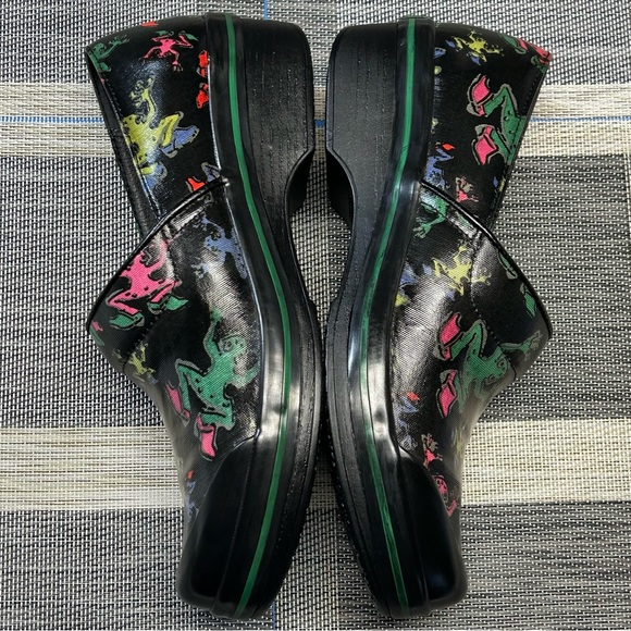 Dansko Vegan Womens Clogs Slip Resistant Closed Back Closed Toe EU 40, US 9.5-10 - Picture 13 of 17